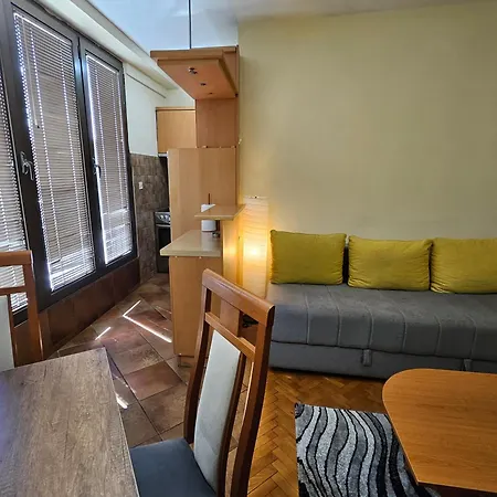 Lovely Square Apartment Purple Velvet 43 Macedonia Stree Skopje Room photo