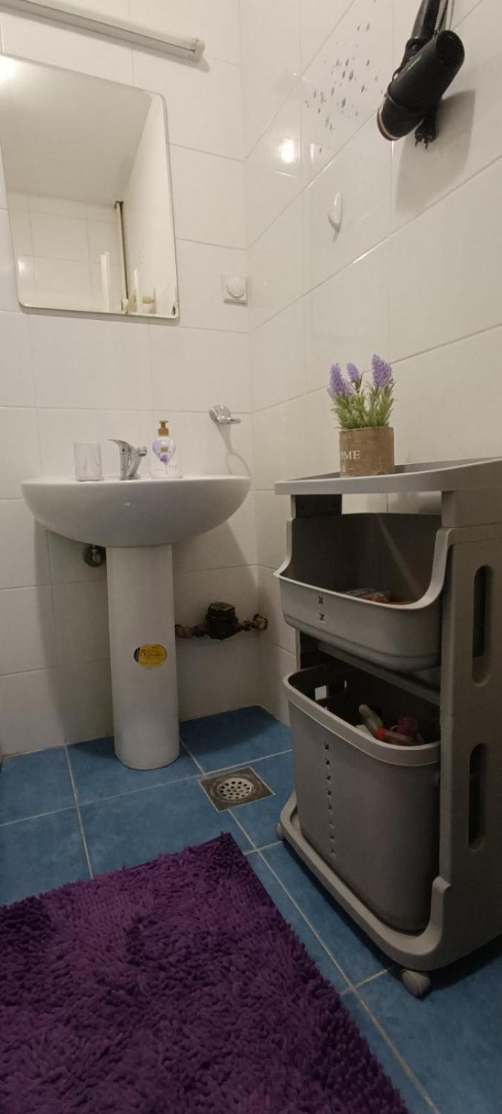 Apartman Lovely Square Purple Velvet *