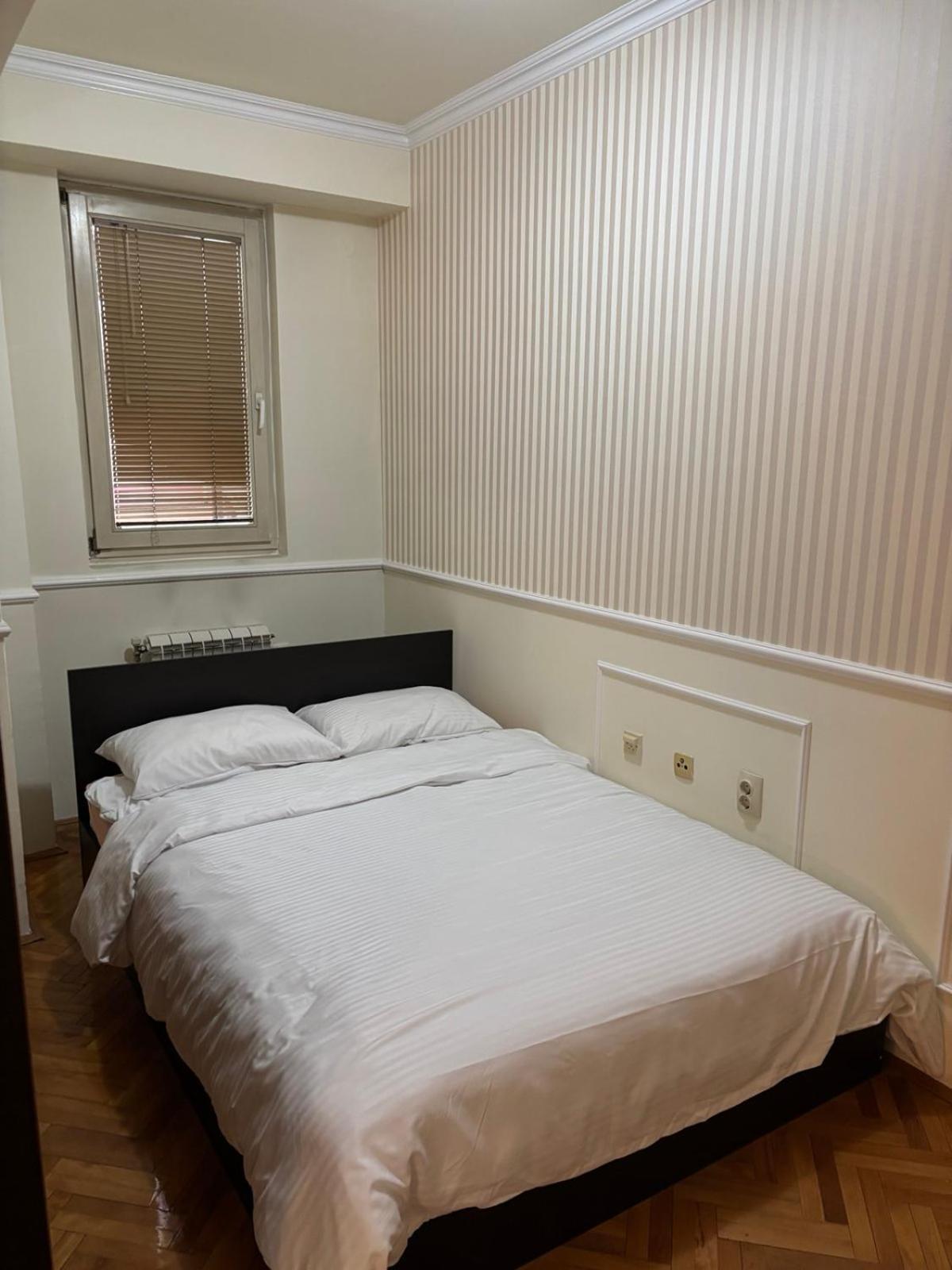 Apartman Lovely Square Purple Velvet Szkopje